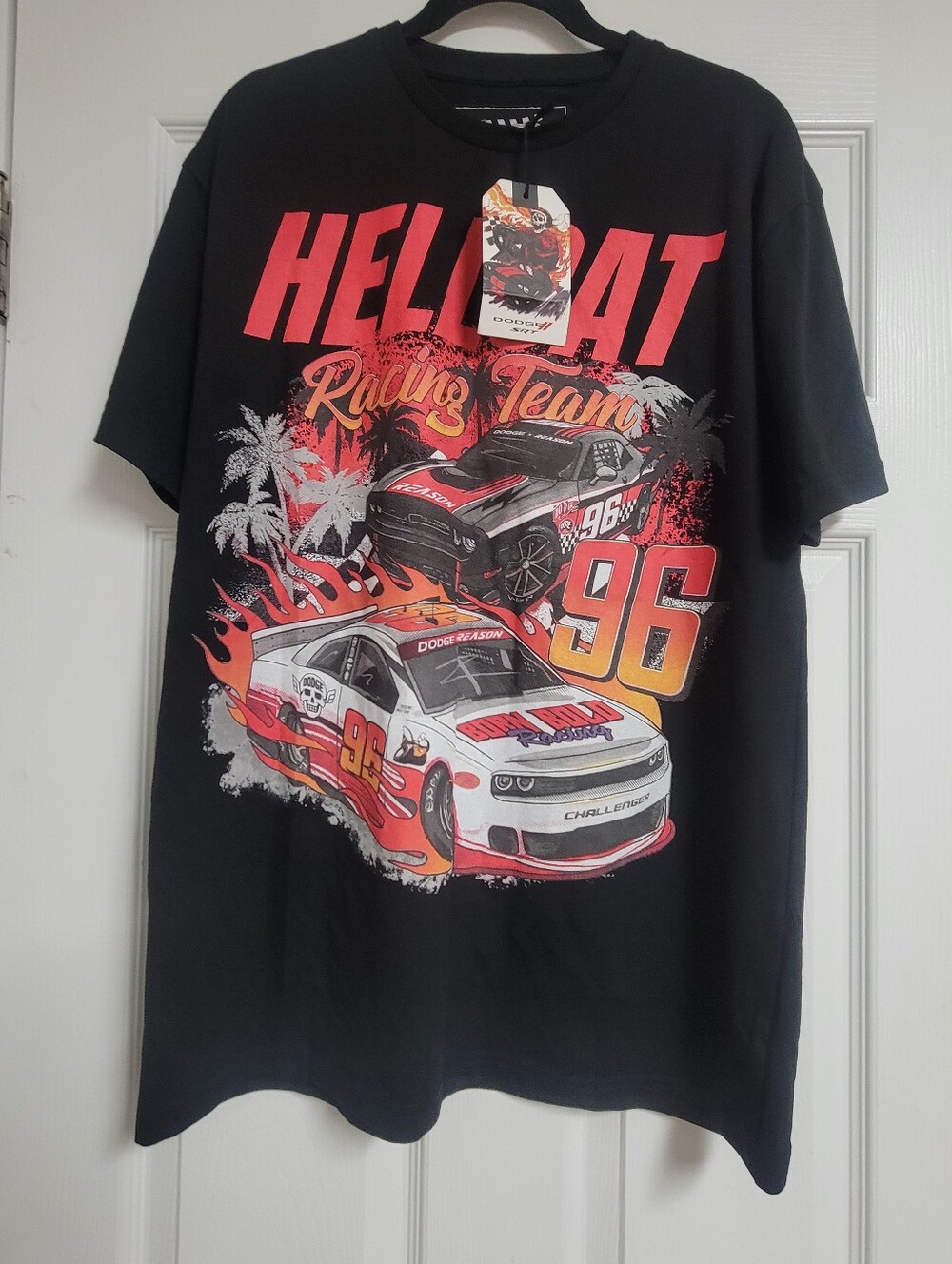 Dodge X Reason NWT Men's Hellcat Racing Team Graphic T-Shirt Size Large.
